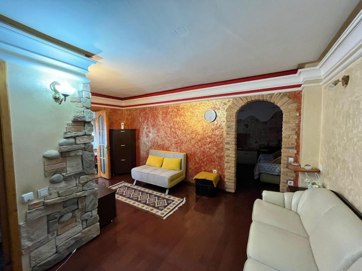 Apartament Central Targu Neamt Exterior foto